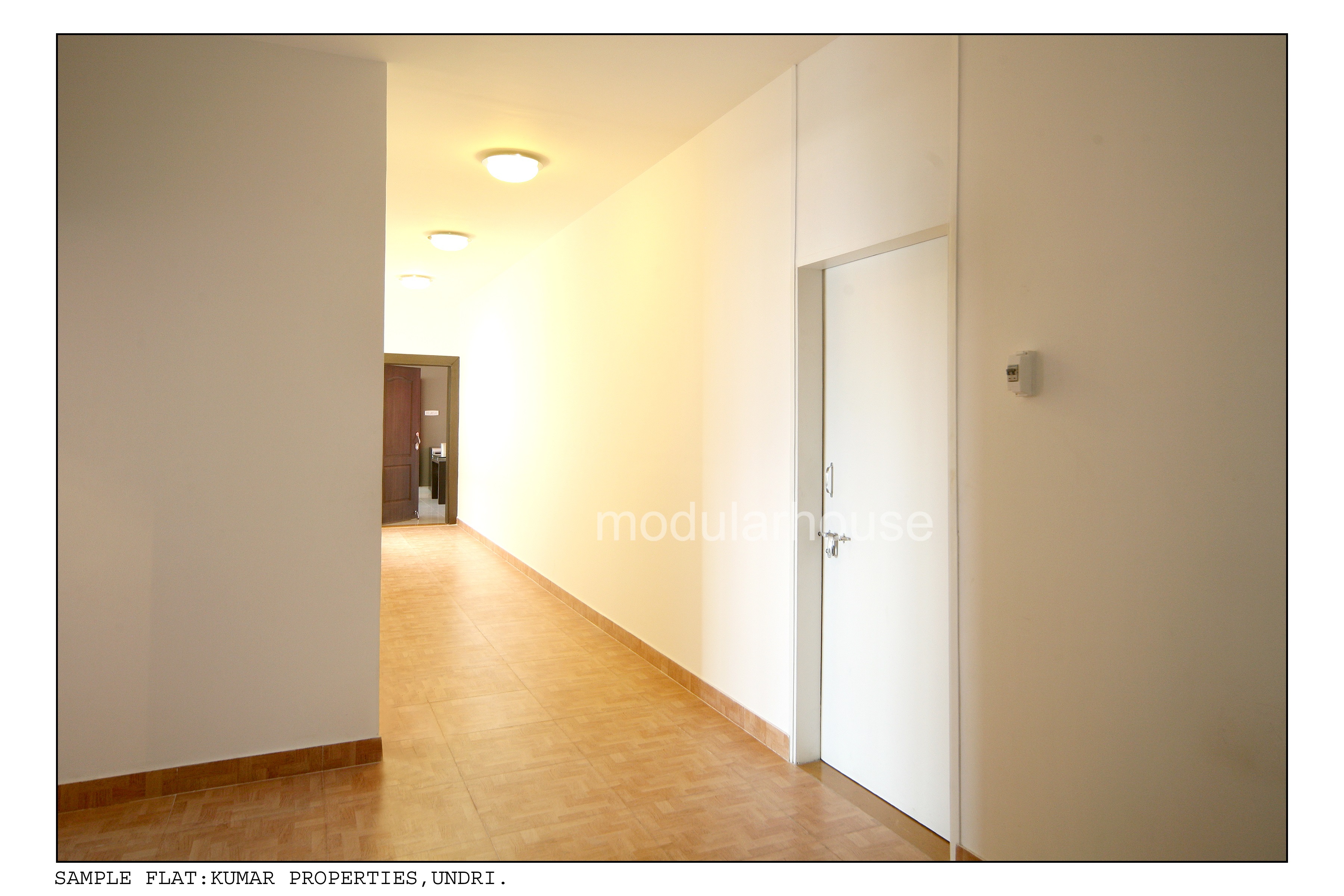 Solid-Wall-Partition